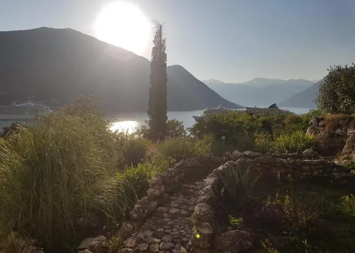 Biser Lux - Kotor Bay - Sea View & Swimming Pool