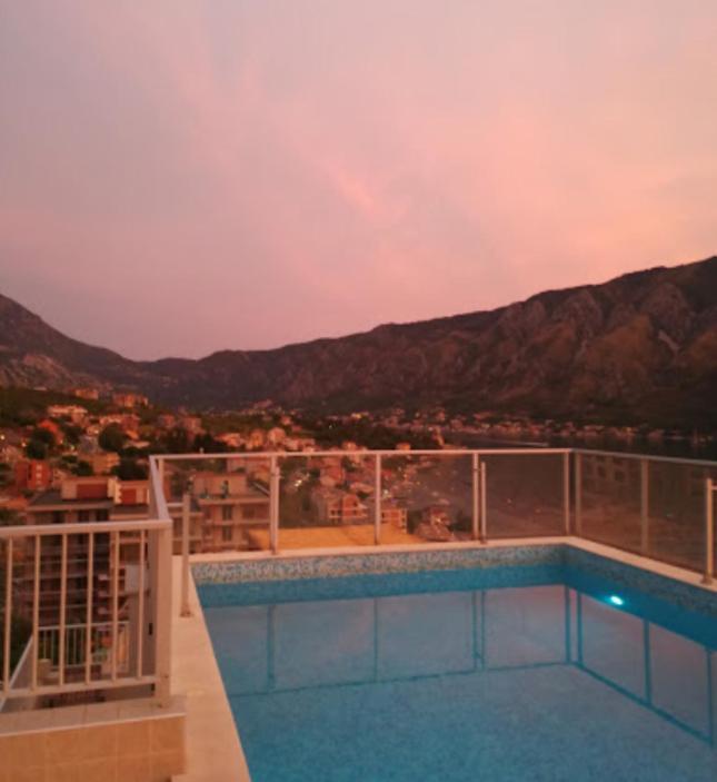 Apartment Biser Lux - Kotor Bay - Sea View & Swimming Pool